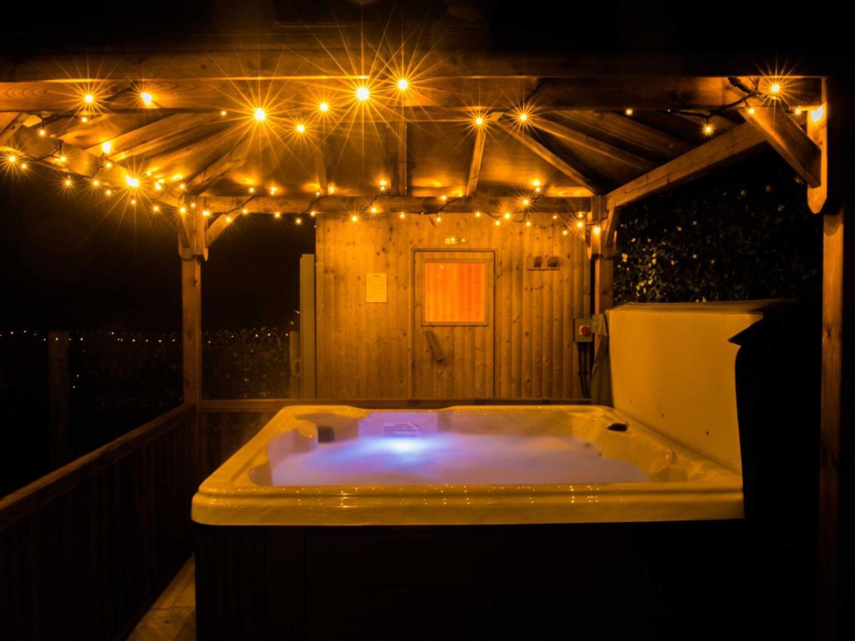 Pastures Barn Villa Leek Buitenkant foto